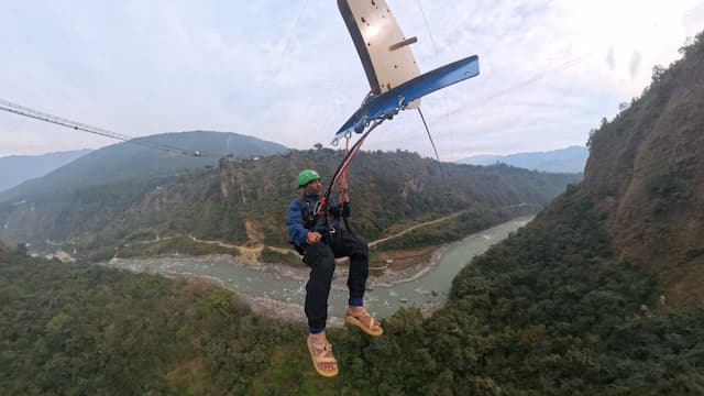 कुश्माको द क्लिफमा विश्वकै लामो र अग्लो ‘मेगाट्रोल’ को सफल परिक्षण